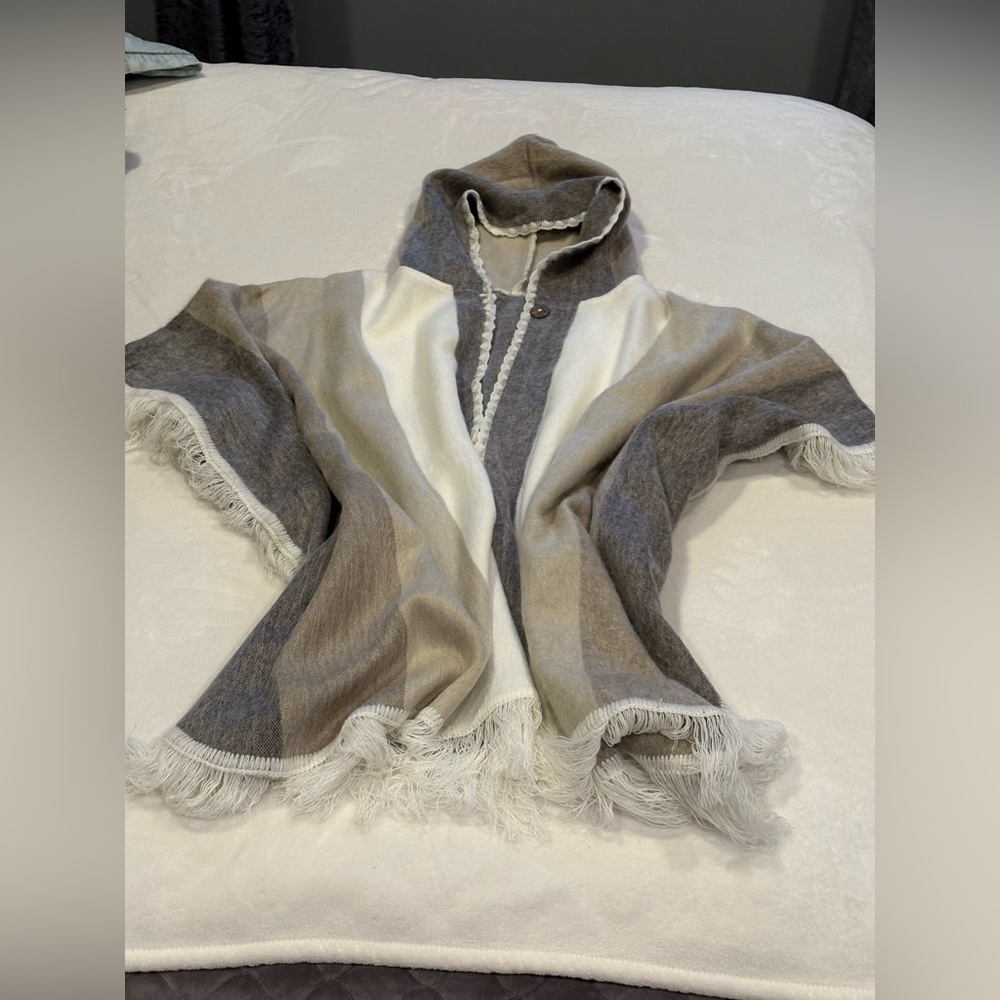 NWOT - Alpaca Blend Ruana - OS - Picture 10 of 12